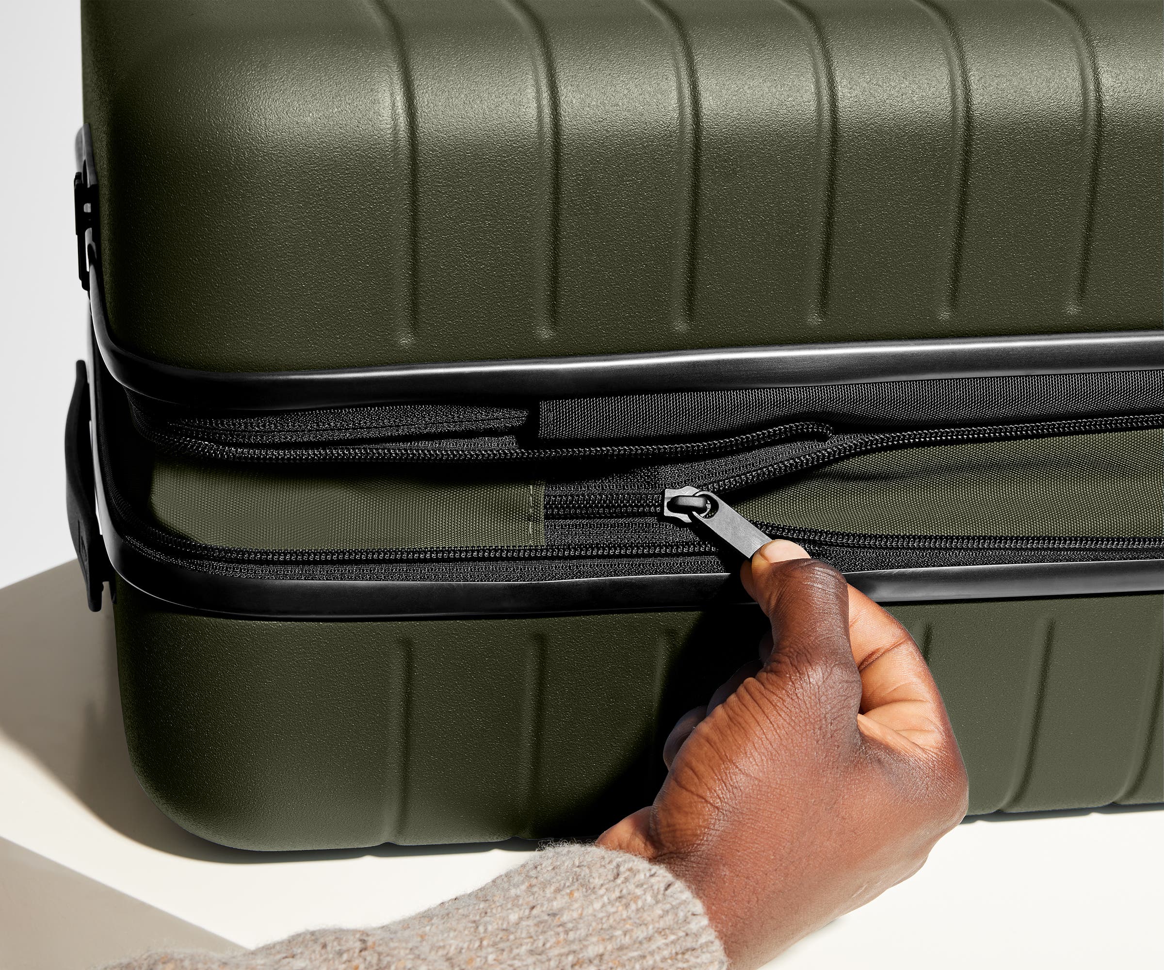 The Medium Flex in Olive Green